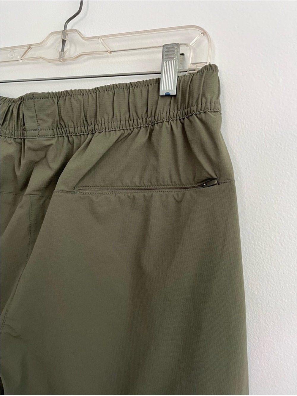 tek gear Men’s Olive Green Athletic Shorts Elastic Waist Breathable Outdoor Sz M - Picture 5 of 6